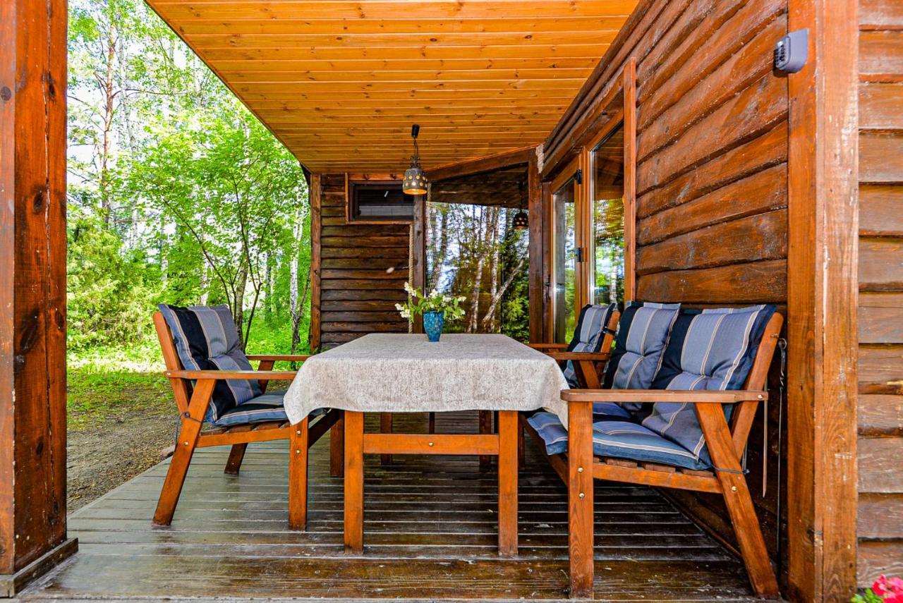 Berzu Namelis - Birch Cabin Kutsyuny 外观 照片